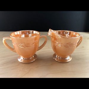 Midcentury creamer and sugar bowl in glossy peach